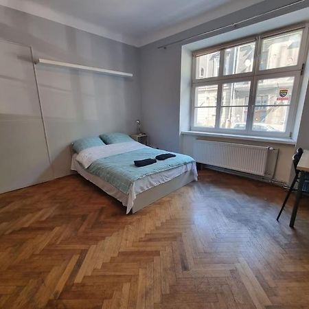 Fantastic Krk - Kr6 Room F Krakow Ngoại thất bức ảnh